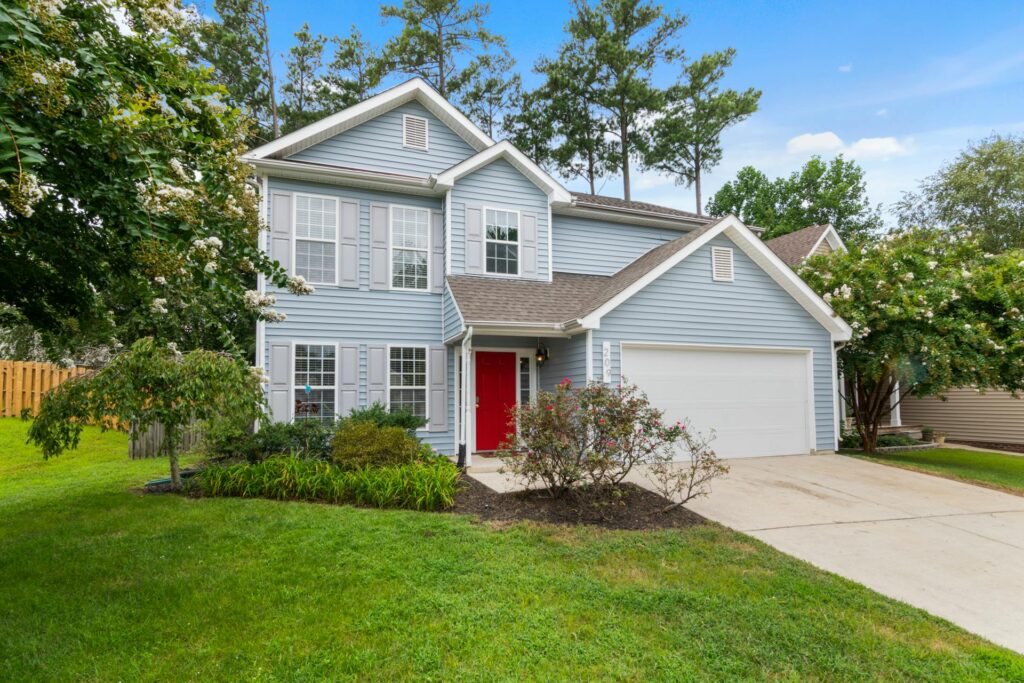 How to Spot a House with Good Bones